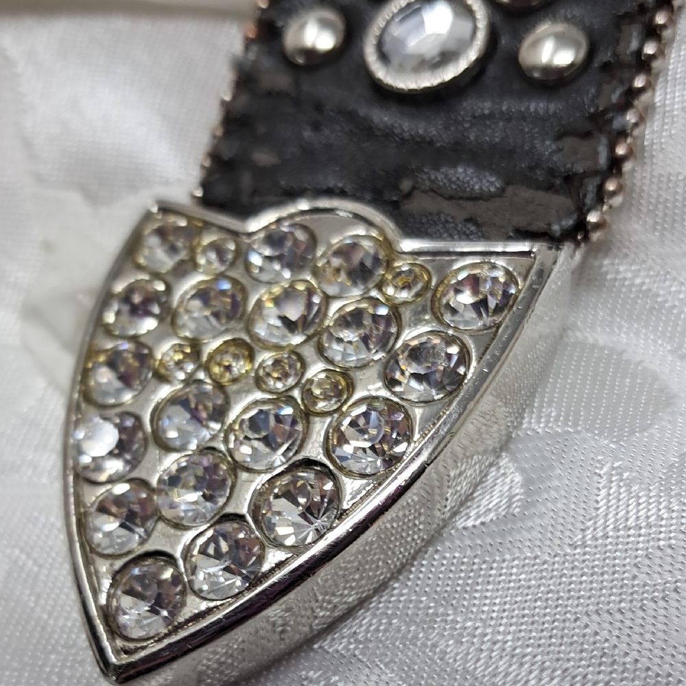 Genuine Leather Belt with Silver Accents - Picture 5 of 9